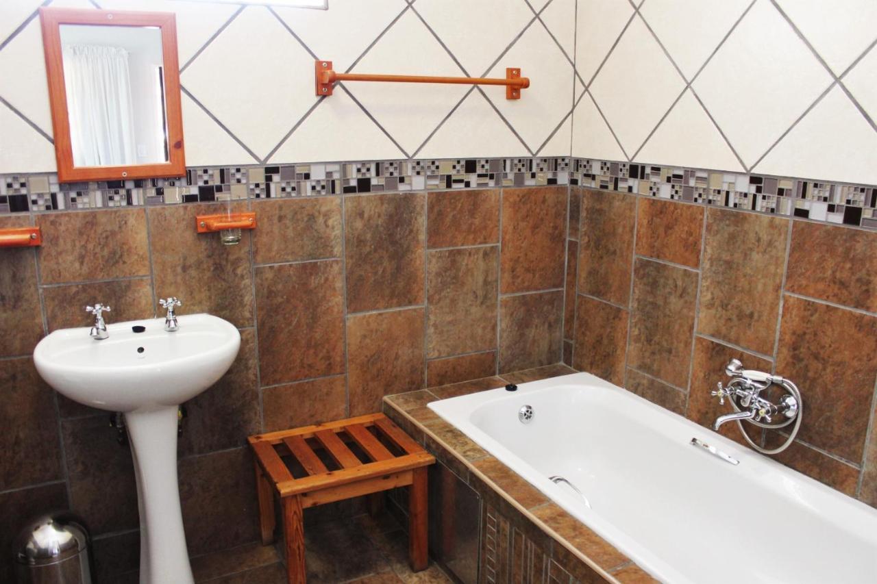 Ngwenya Boutique Hotel Lephalale Экстерьер фото