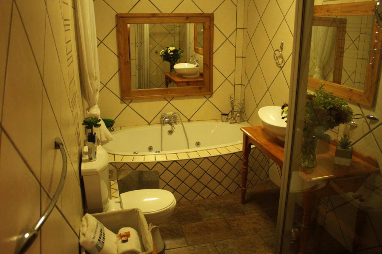 Ngwenya Boutique Hotel Lephalale Экстерьер фото